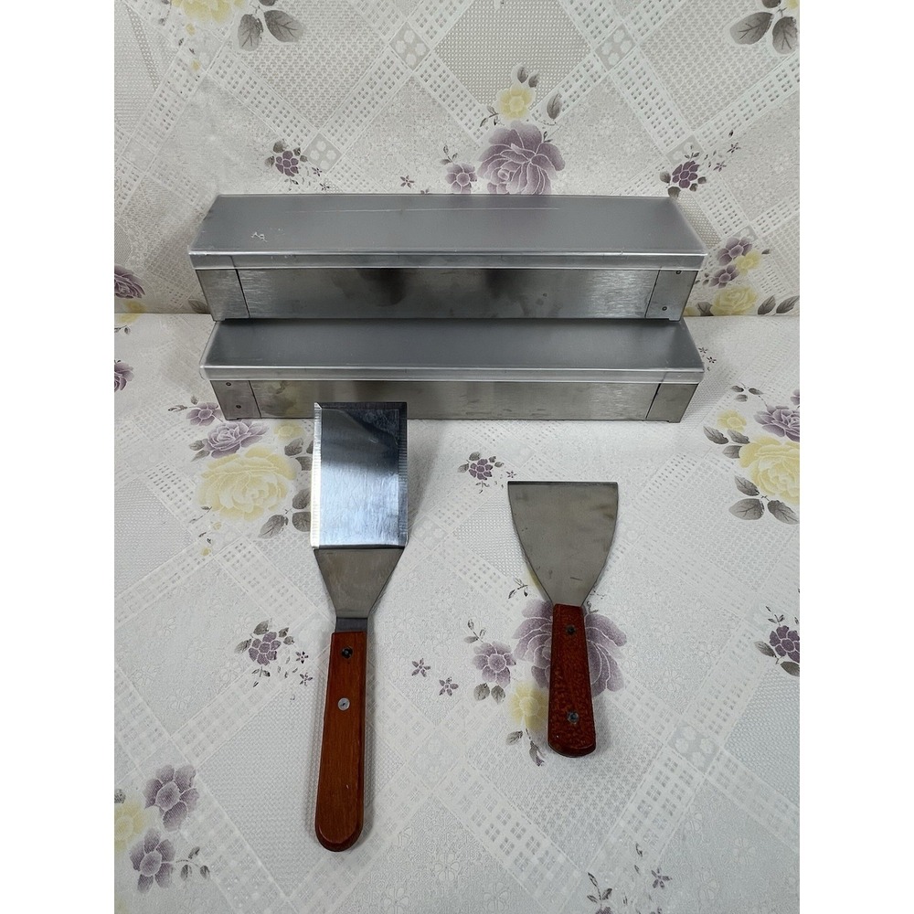 2 Pack Nonstick Rectangle Tiramisu Cake Pan with Acrylic Lid and 2 Metal Spat